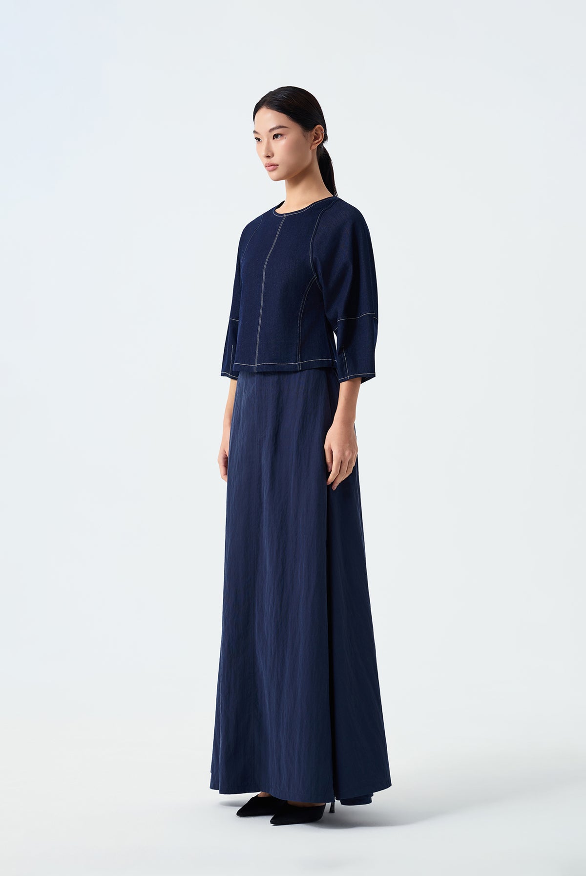 Mae Tirza Cropped Round Neck Denim Top