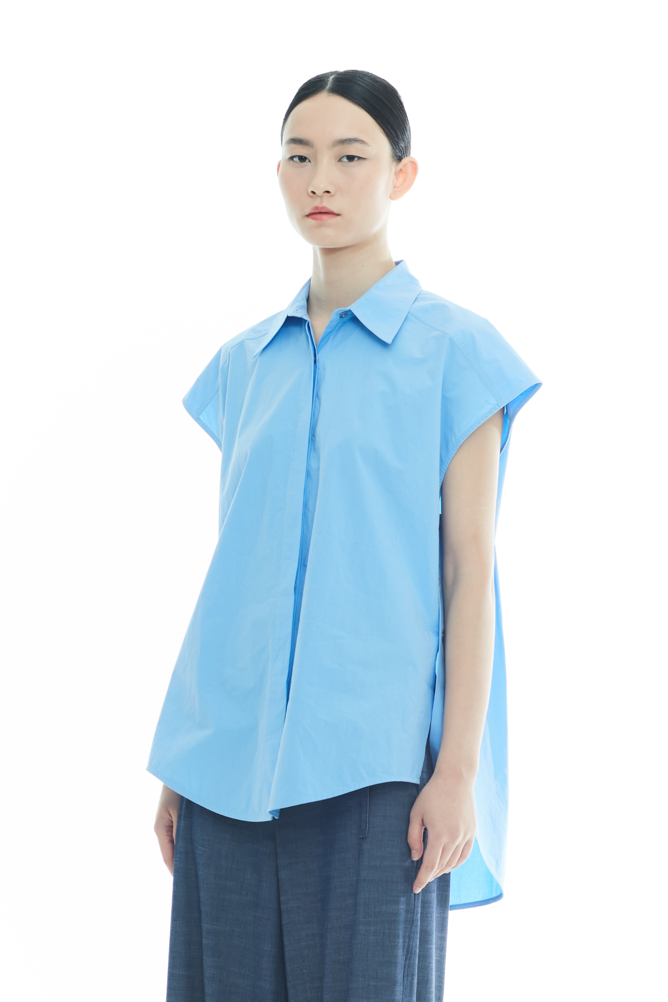 Sleeveless Shirt With Side Buttons