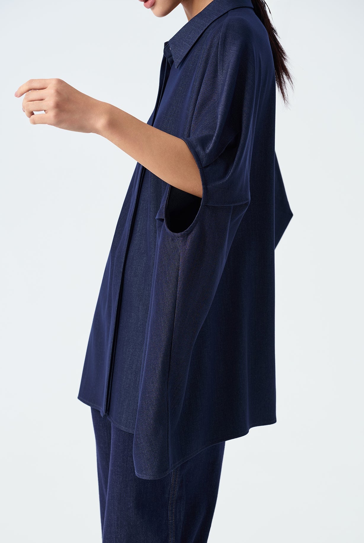 Valerie Boxy Chambrey Collar shirt