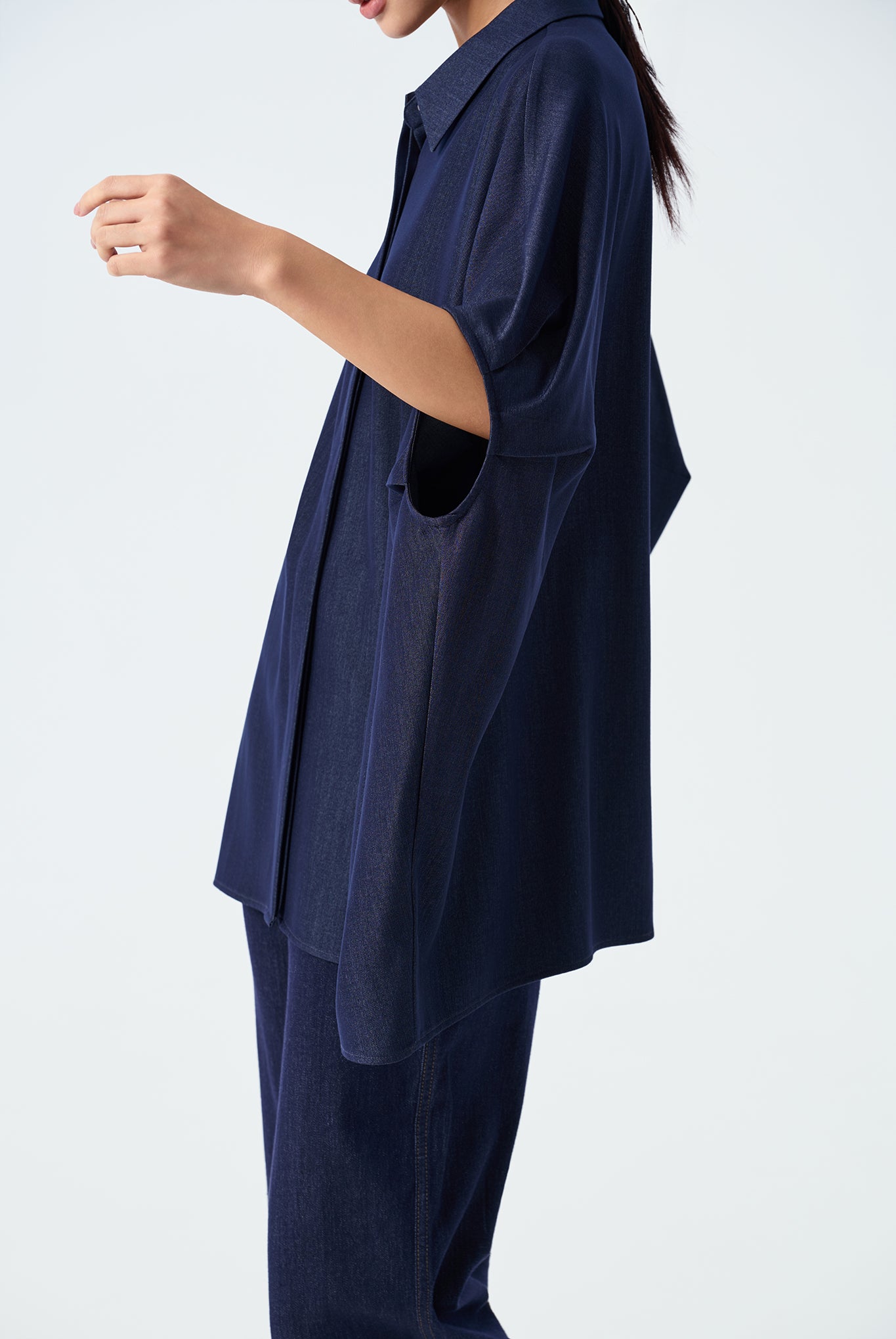 Valerie Boxy Chambrey Collar shirt