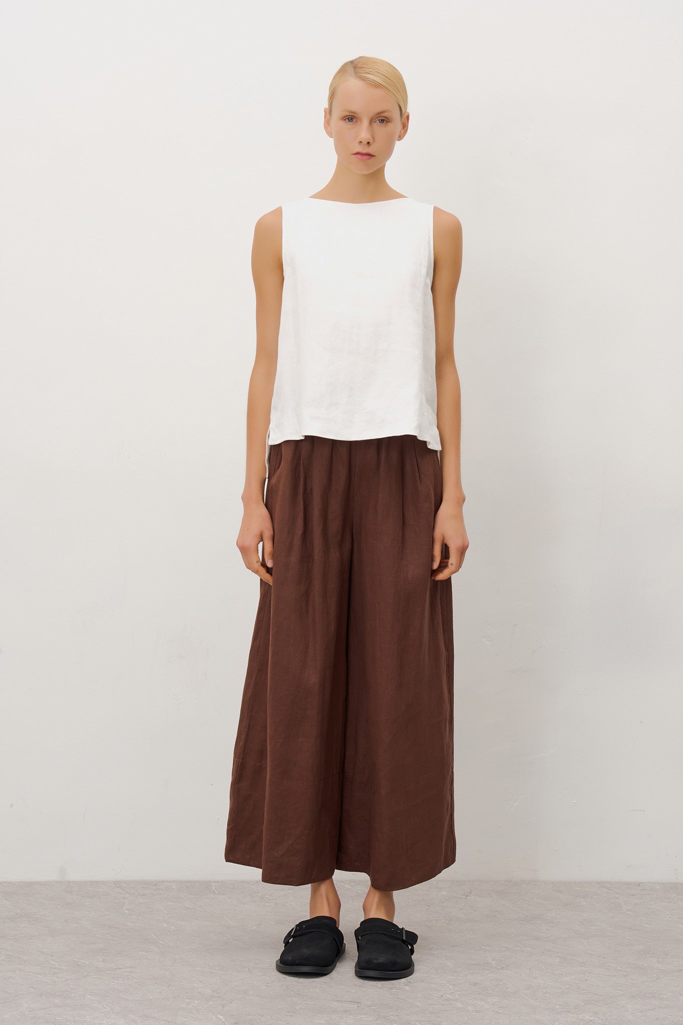 Relaxed Linen Trousers