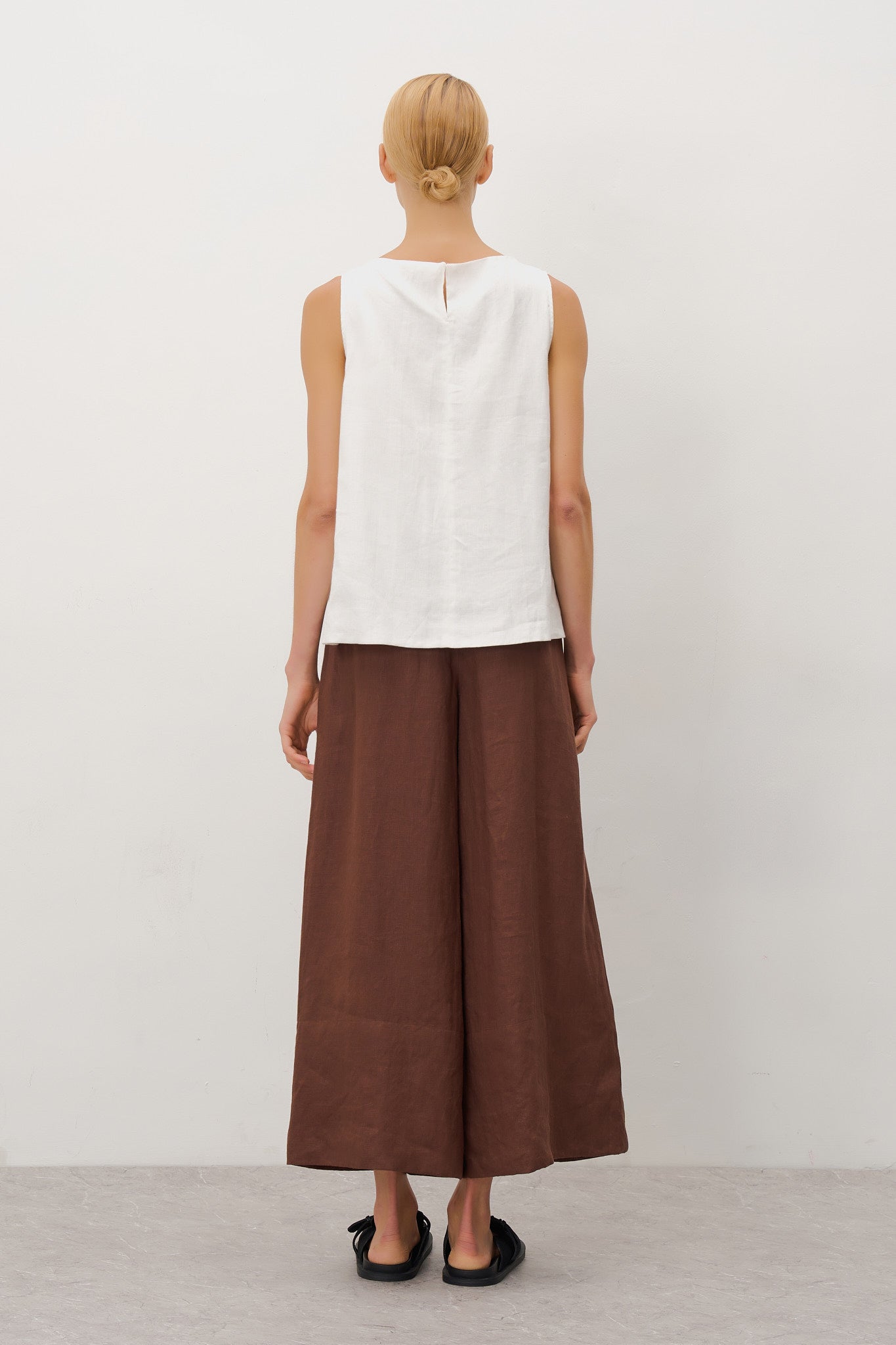 Relaxed Linen Trousers