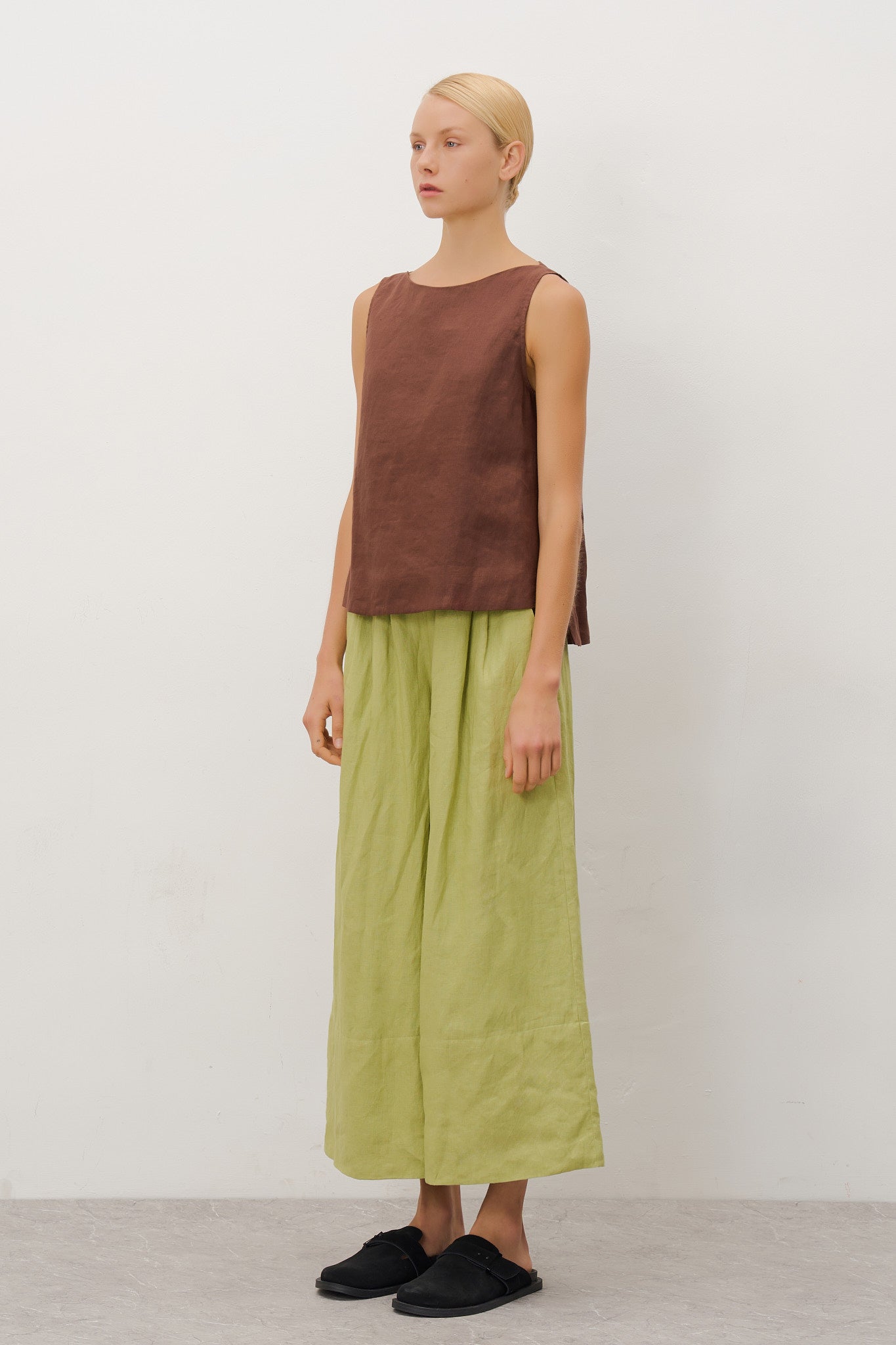 Relaxed Linen Trousers