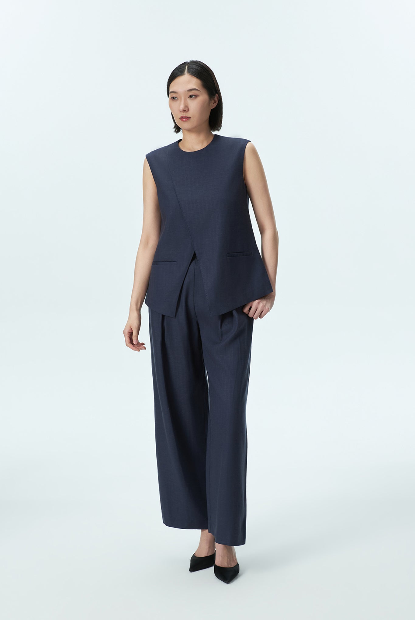 Asymmetric Sleeveless Vest