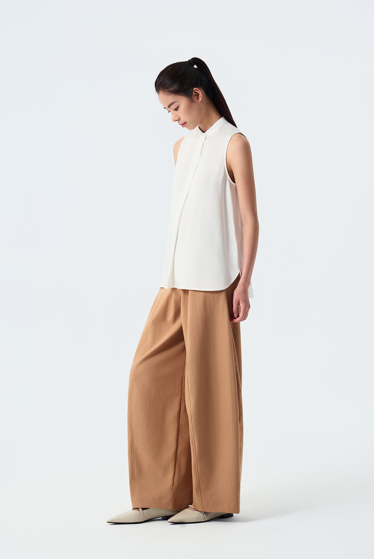 Elias Mandarin Collar Sleeveless Top
