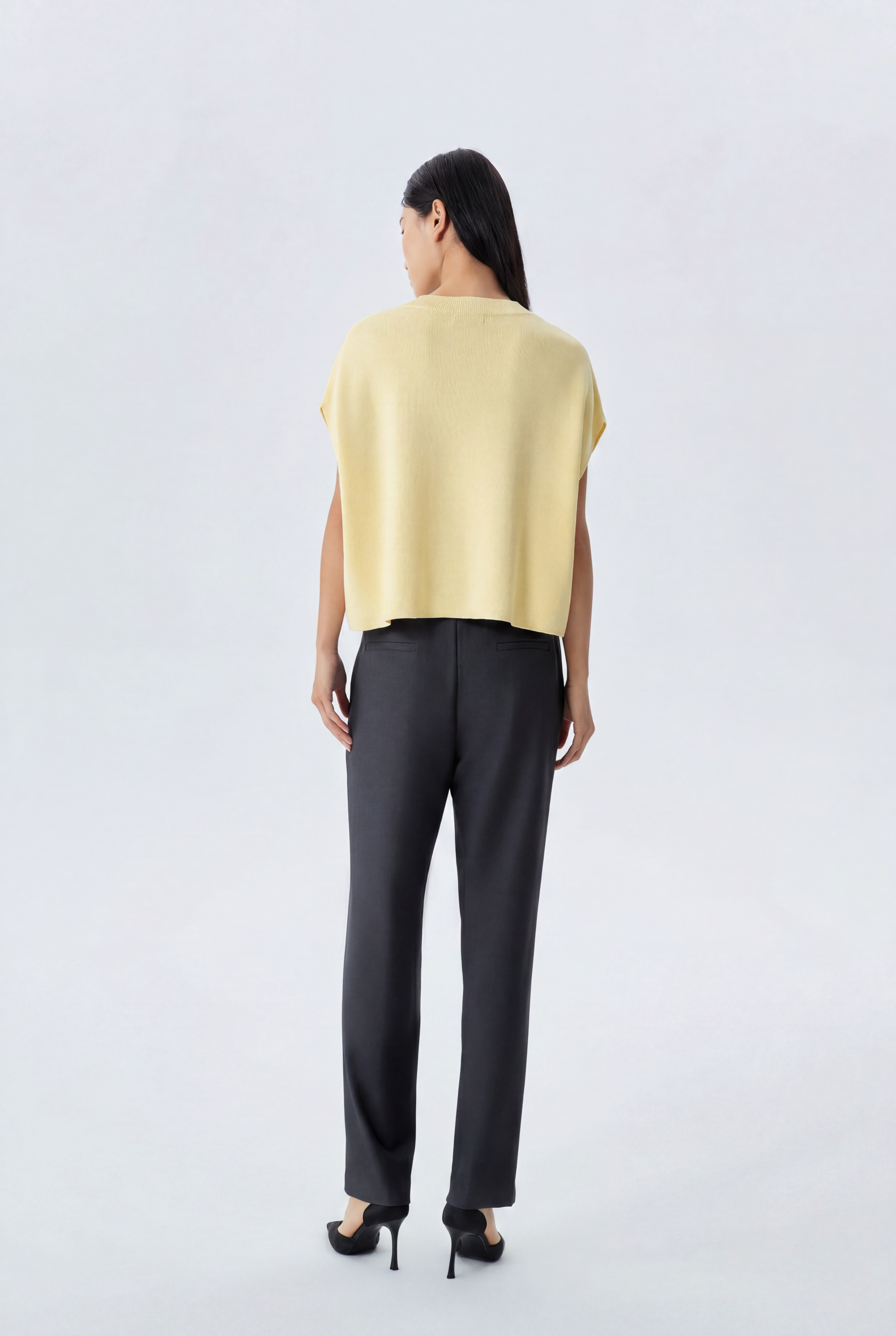 Dion Round Neck Boxy Sweater Knit