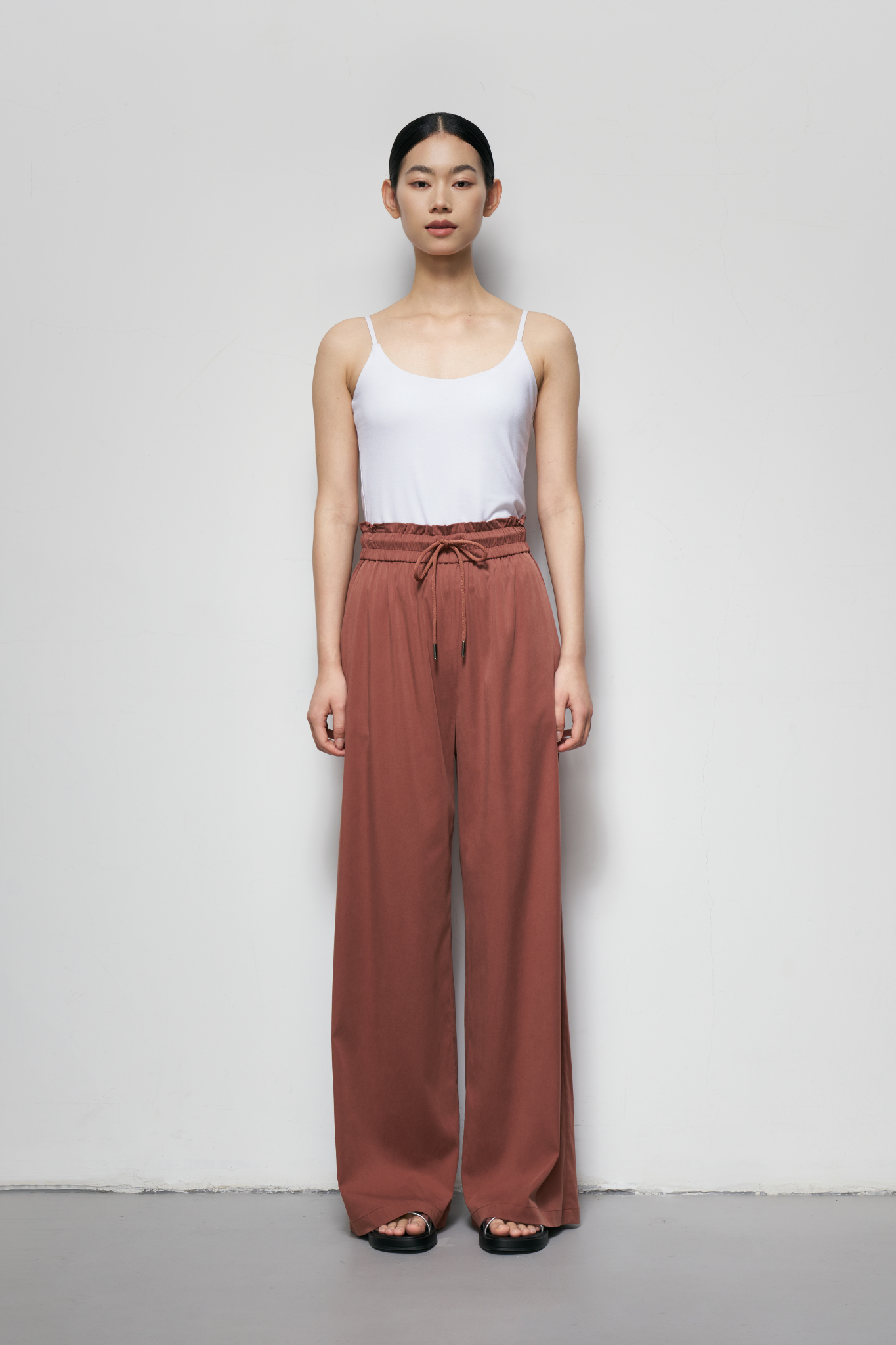 Wide-leg Elasticated Trousers