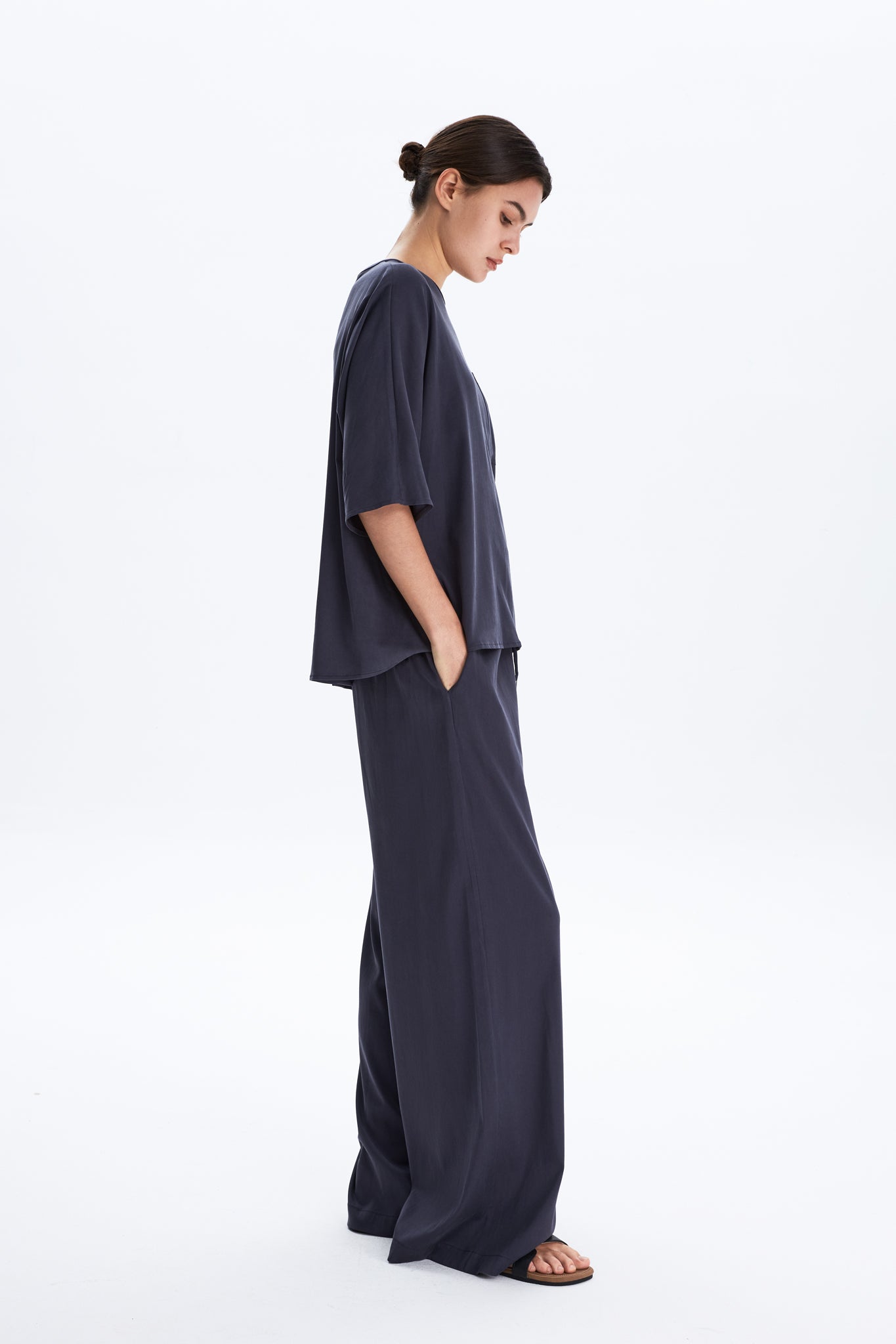 Wide-leg Elasticated Trousers