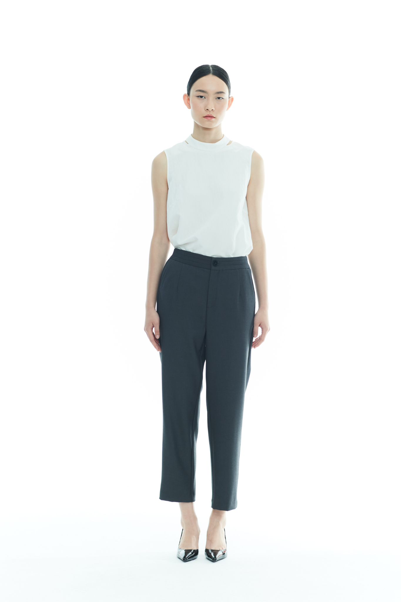 Classic Tailored Tapered Pants