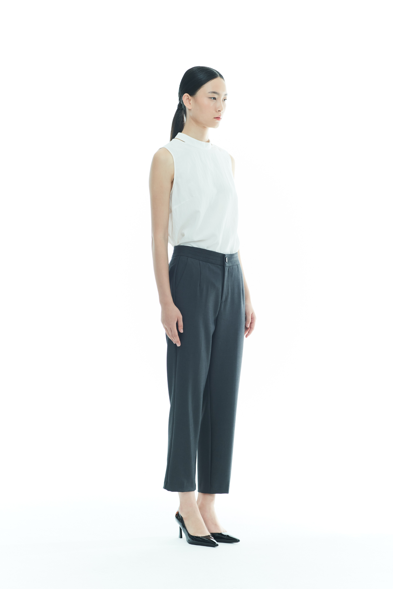 Classic Tailored Tapered Pants