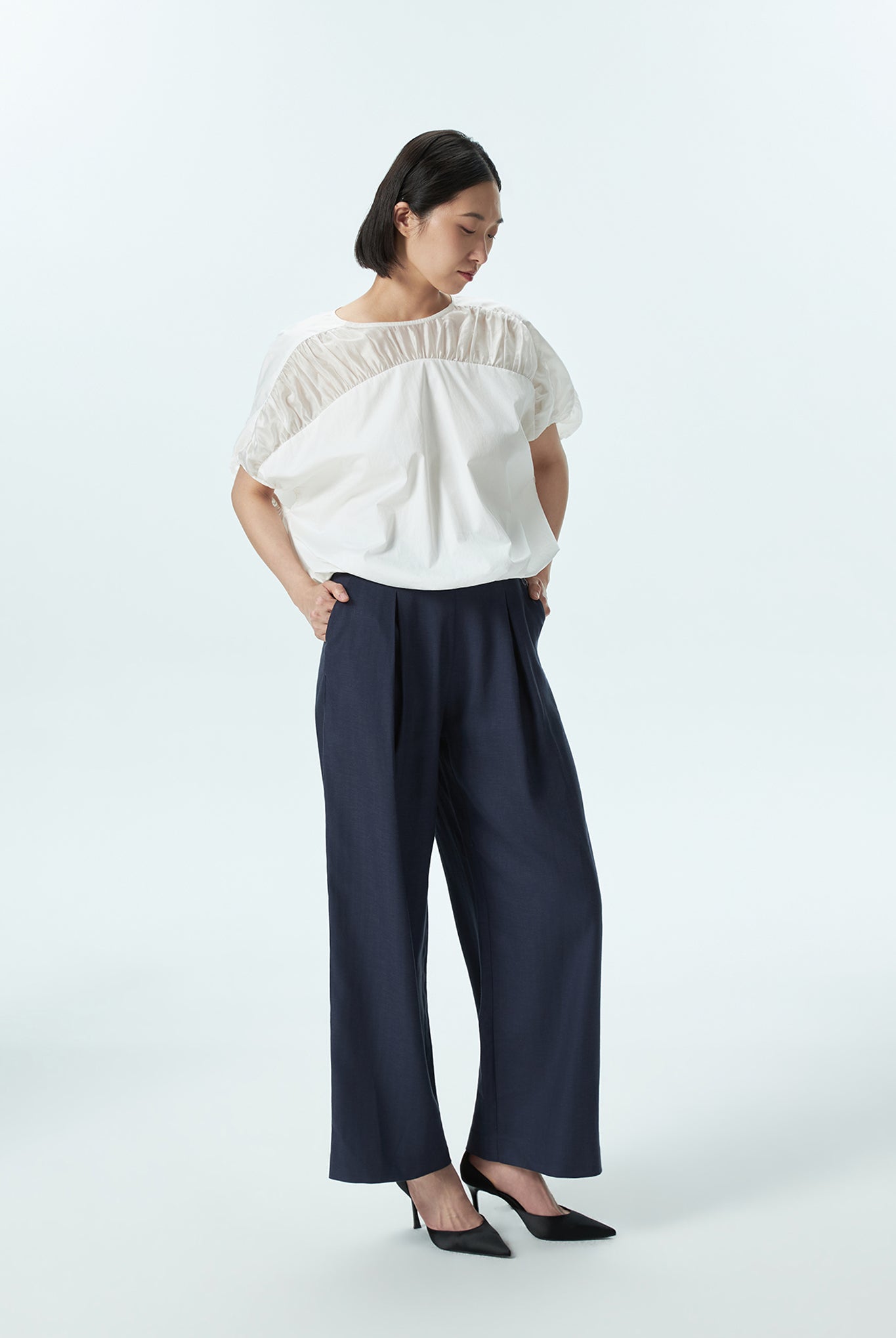 Wide Leg Pleated Pants