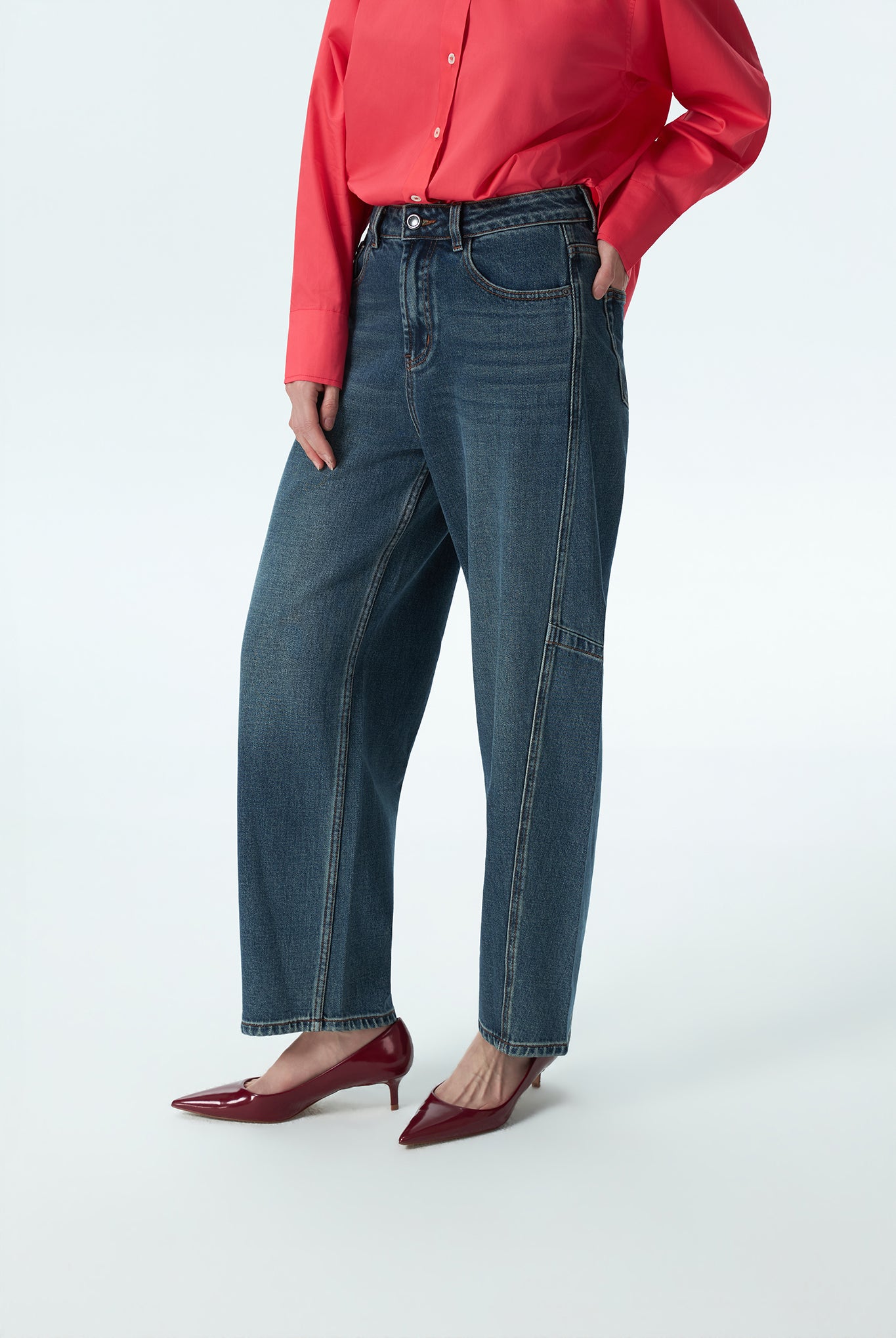 Jan Barrel Cut Jeans