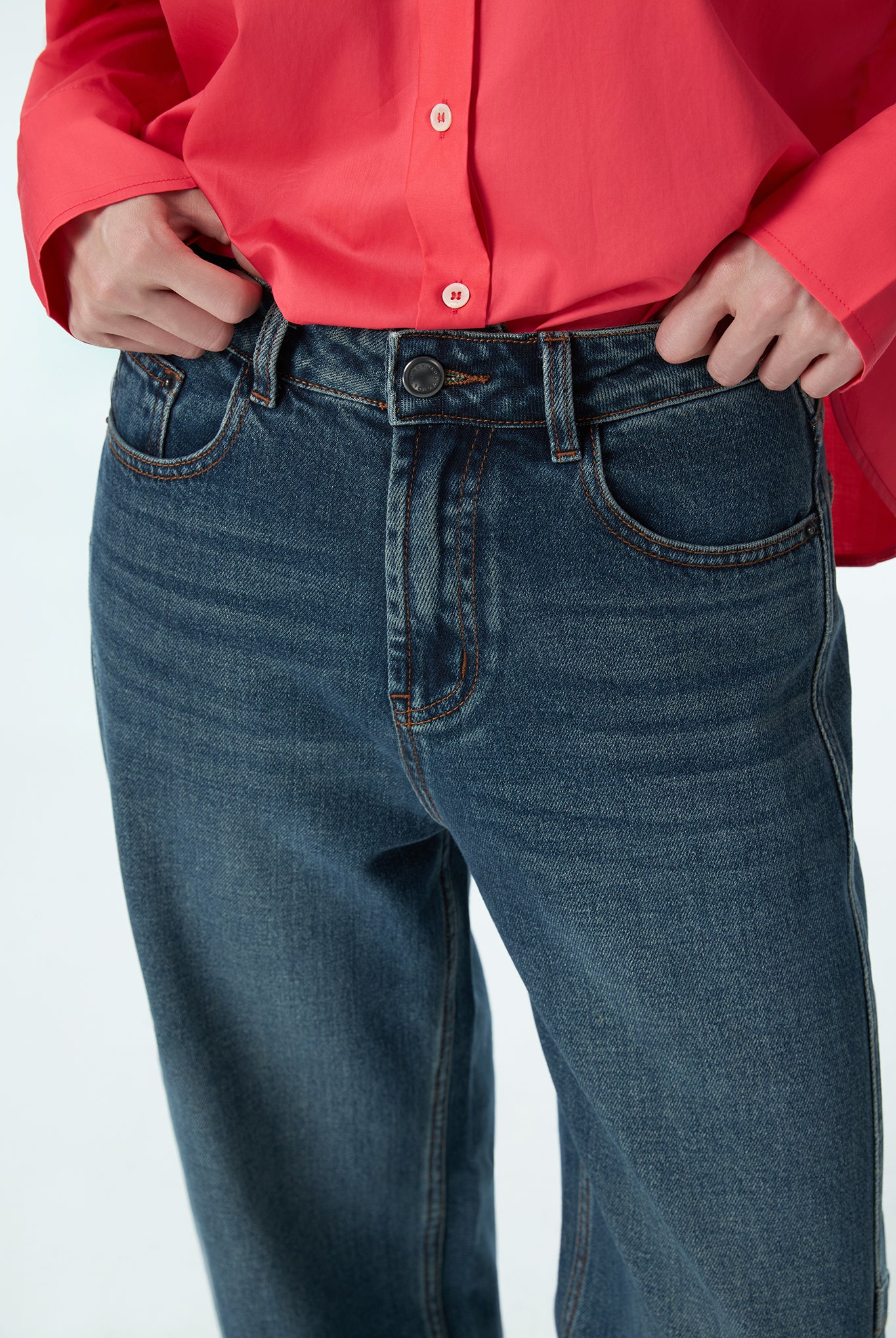 Jan Barrel Cut Jeans