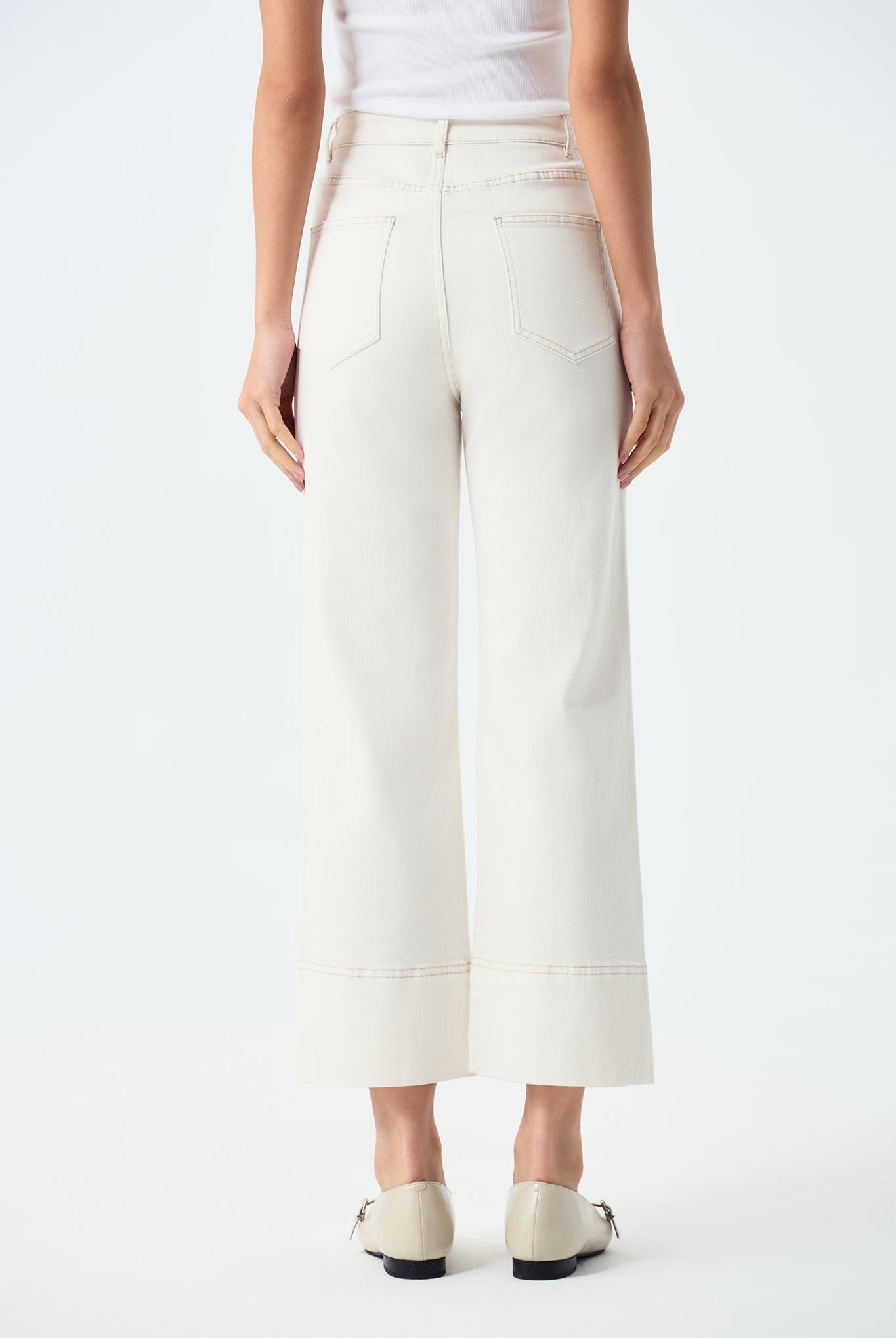 Nadia Capri Style Straight Jeans