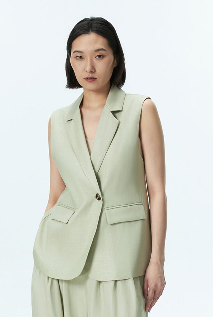 Sleeveless Jacket